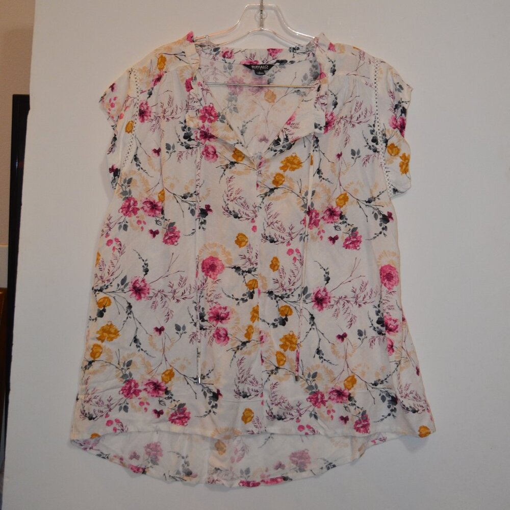 BUFFALO David Bitton White-Pink-Black Split-Neck Ties Buttons Ruffles Lace Top S